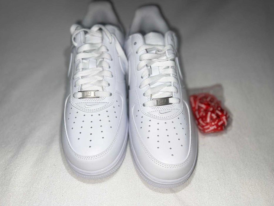 Nike Air Force 1 x Supreme White