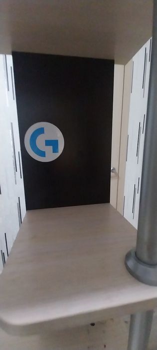 Письменый столик,для детей самое то