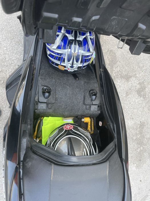 Ямаха Маджести 400i