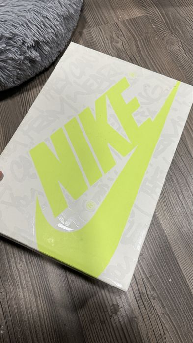 Jordan 1 Retro High OG Visionare 44.5eur