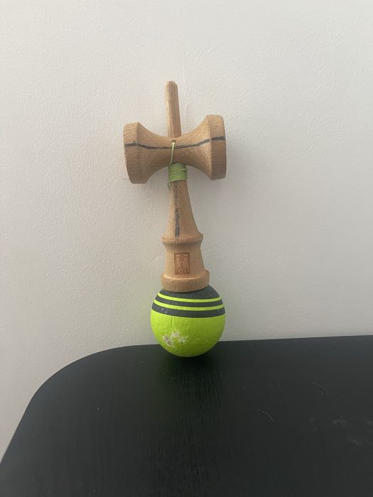 Vand kendama KARO Cupe Mari