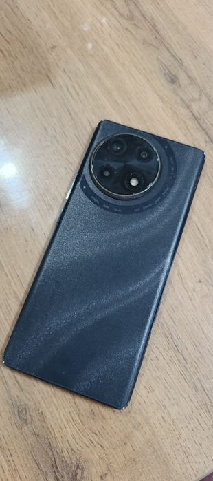 Продам телефон TECNO CAMON 30S