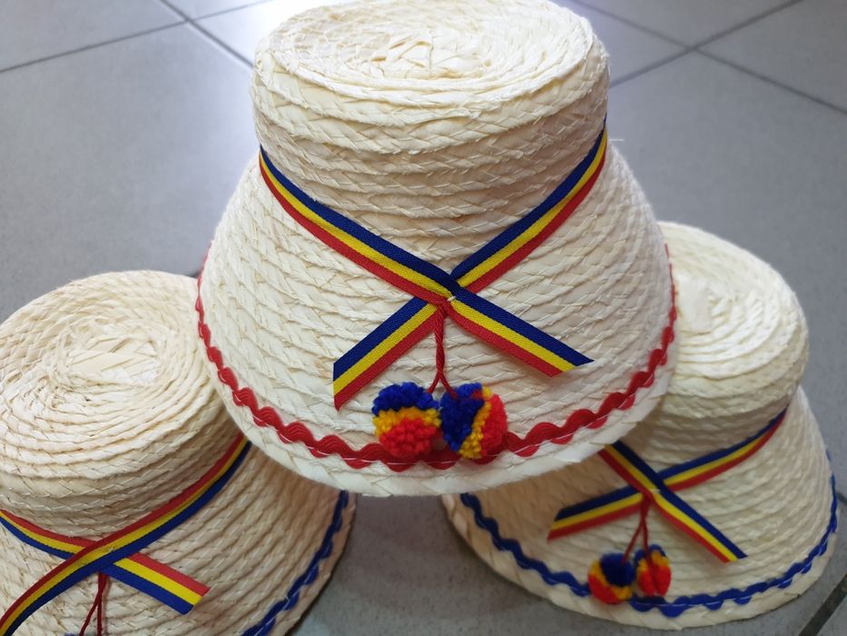 VAND clop COPII palarie sapca basc caciula costum traditional national