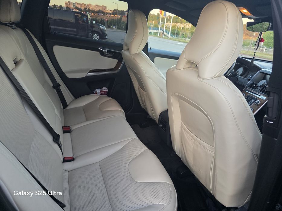 VOLVO XC60 2016 — imagine 3