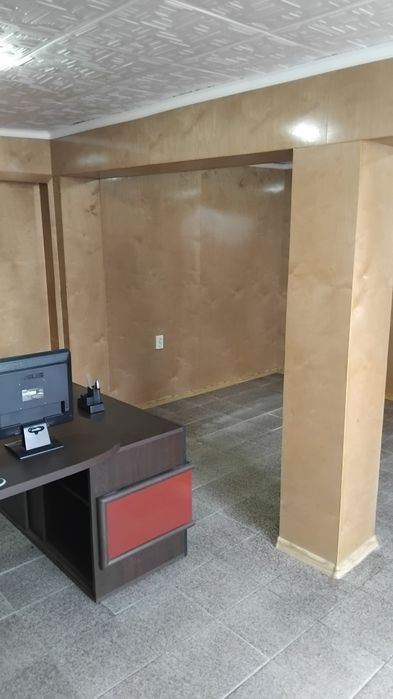 Дава се под наем Офис в Кюстендил, Център - 43 кв.м за 367.2 € - Снимка #1