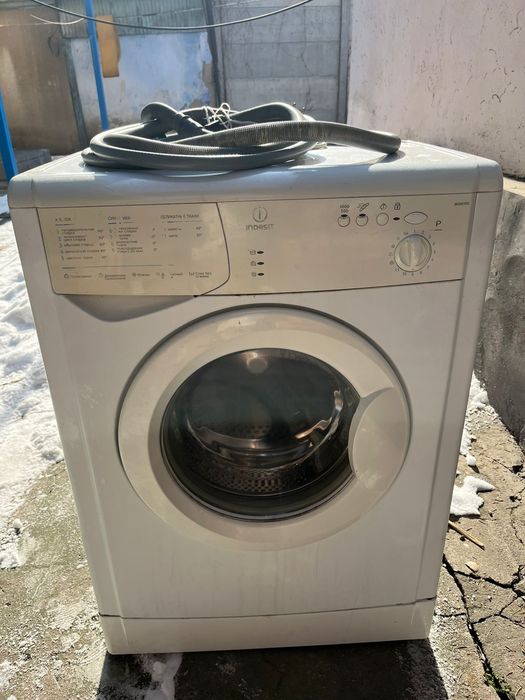 Стиральная машина INDEZIT