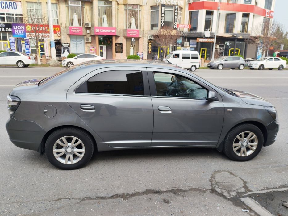 2015 йил 2 евро Автомат. 197 000 км юрган. Бир карич краскаси Бор.