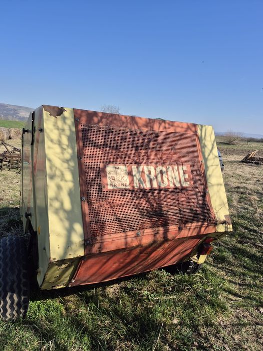 Presa de balotat krone