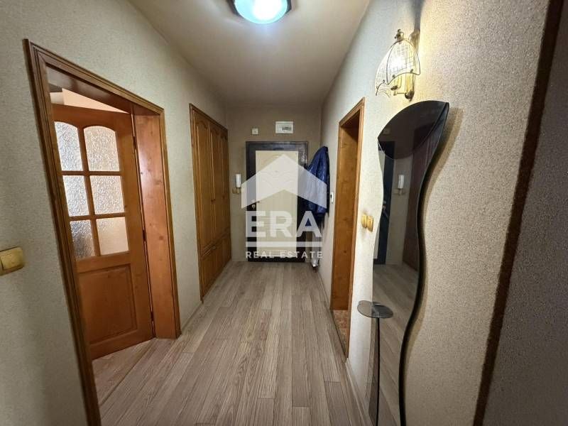 УНИКАЛЕН ИМОТ! Тристаен апартамент с гараж на ТОП локация