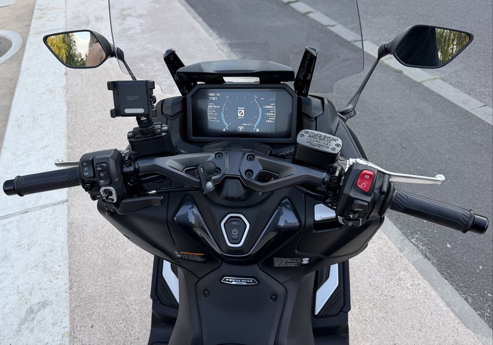 Yamaha Tmax Tech Max 560 2023 Akrapovic TopCase