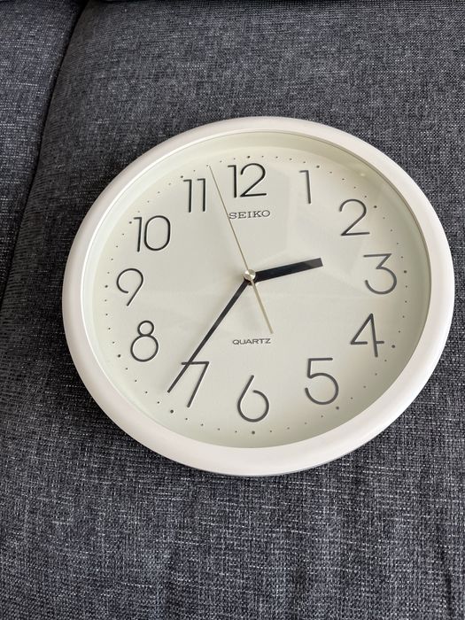 SEIKO стенен часовник