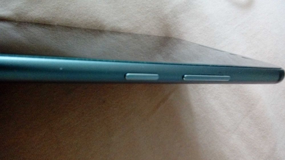 Таблет LENOVO phablet, модел PB1-770M