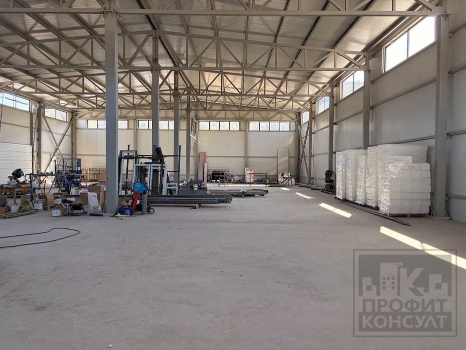 Дава се под наем Склад в Велико Търново, Промишлена зона - Юг - 850 кв.м за 3191.58 € - Снимка #6