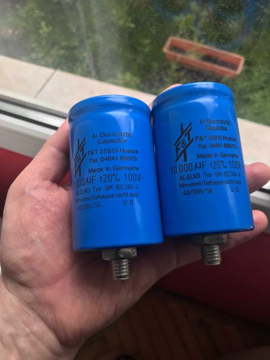 Capacitori/Condansatori 10.000uF 100V F&T 25813 AL-ELK0 Typ GM IEC384-4 (eletrolitic)