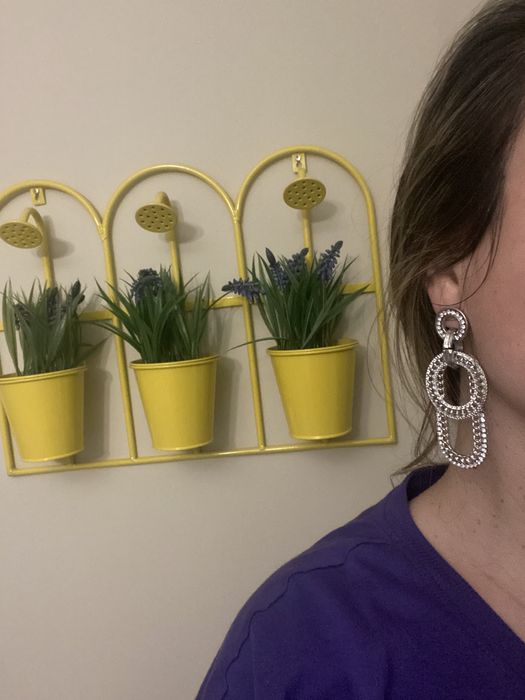 Дамски обици