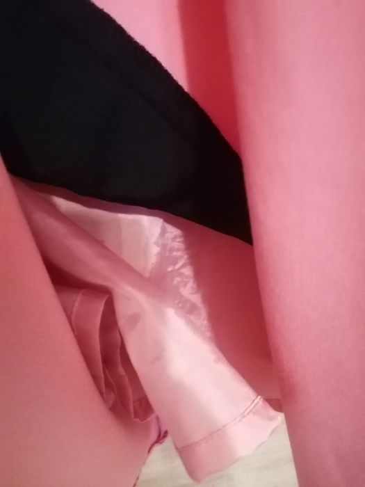 Rochie roz din stofă subțire