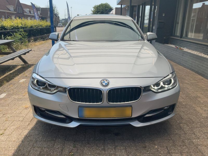 BMW 3er 320d EfficientDynamics Edition 2015