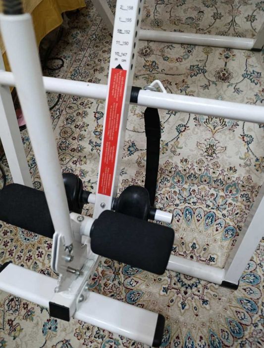 Инверсионный  стол станция метро Москва