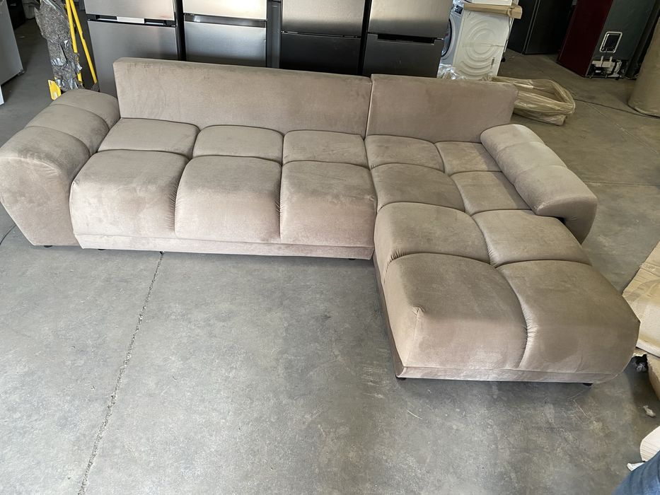 Colțar extensibil cu ladă de depozitare