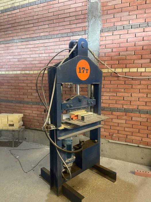 станог сотилади