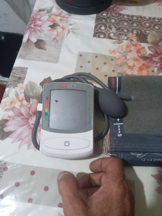 Продам тонометр ;