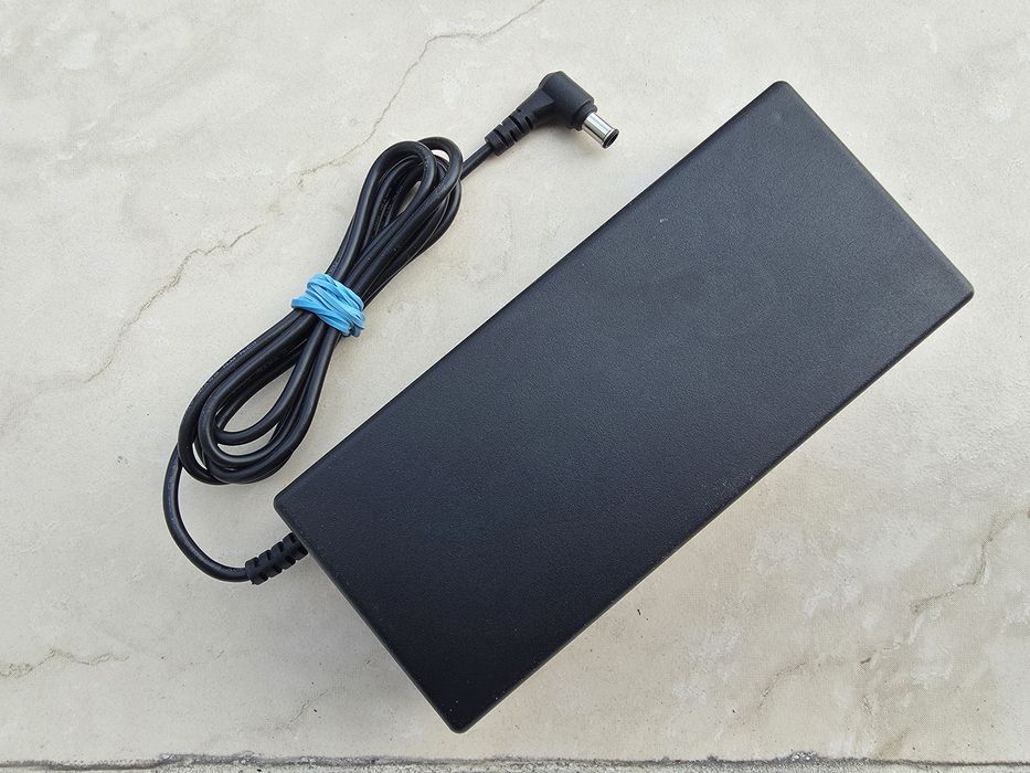 Alimentator Sony 19,5V 6,2A 120W