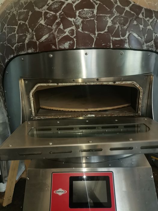 Vând cuptor pizza napoletan