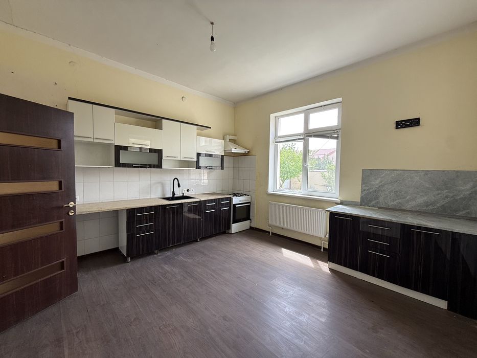 Срочного Сайохатдан коттедж сотувда арзон нархда