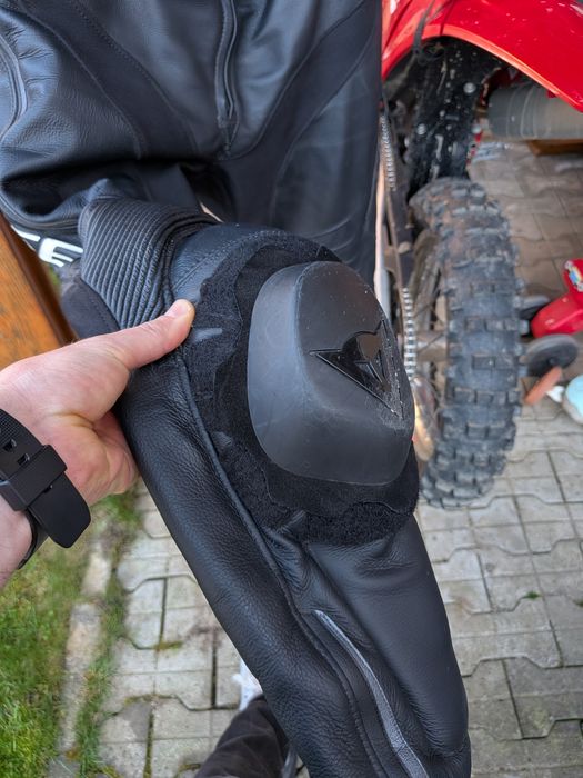 Combinezon costum moto piele Dainese Mărime 50