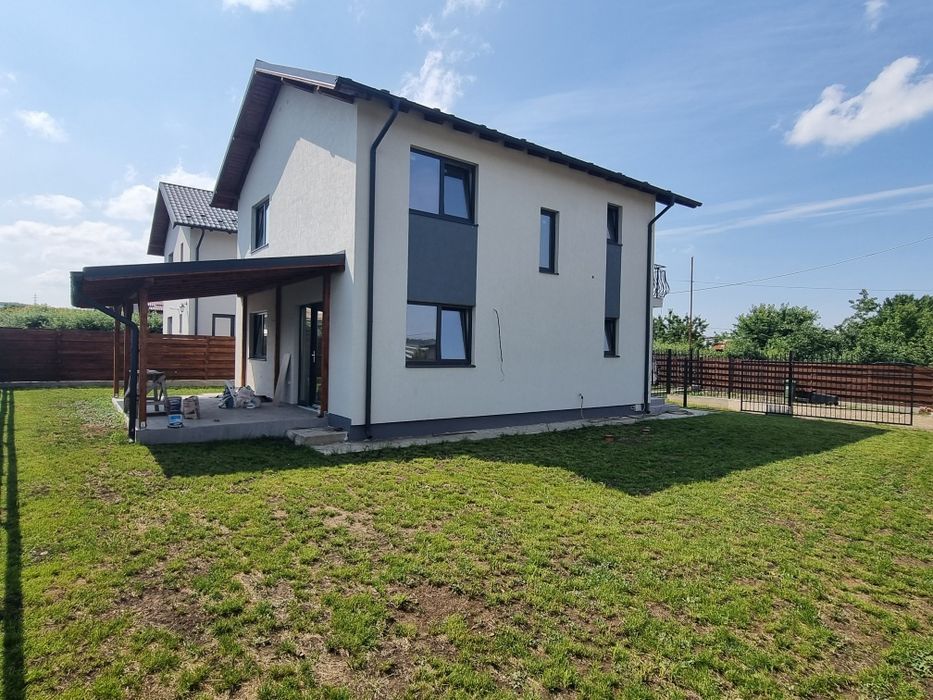 Vila Langa HOTEL CAPITOL P+E la drum Judetean