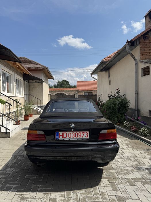 BMW 320iA Cabrio Retromobil