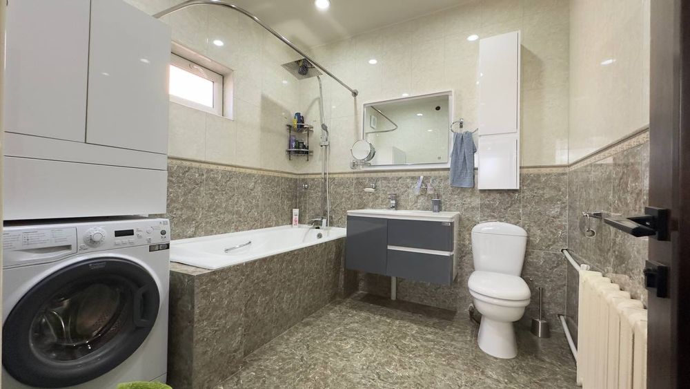 Продается дом 2,7 соток, 3 комнат, ор-р: Азербайджанский центр