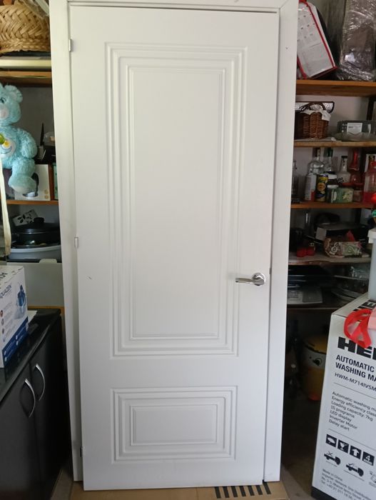 Uși interior noi diferite culori