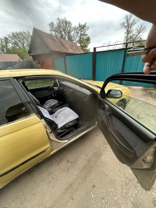 Тойота карина е сатылады,сел и поехал