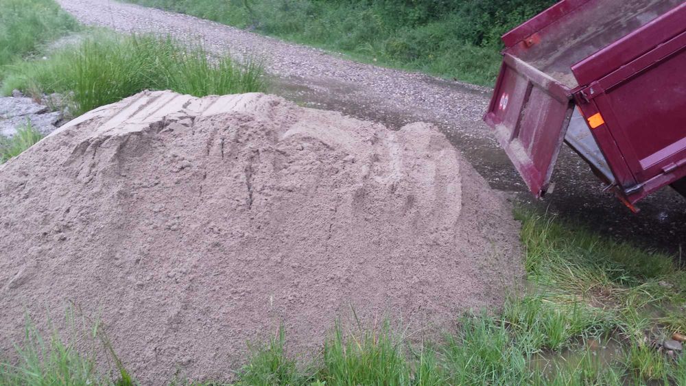 Calcar alb margaritar chisai granit gri griblura asfalt balast moluz