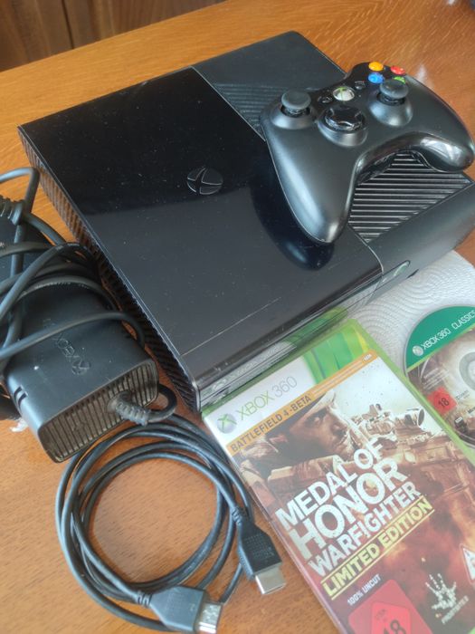 Consola Xbox 360 E
