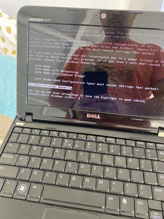 Dell Inspiron Mini 1012 мини лаптоп Дел