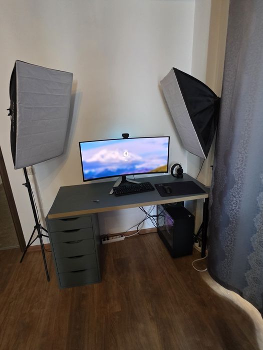 Sistem PC Gaming PC fast with 4K Display