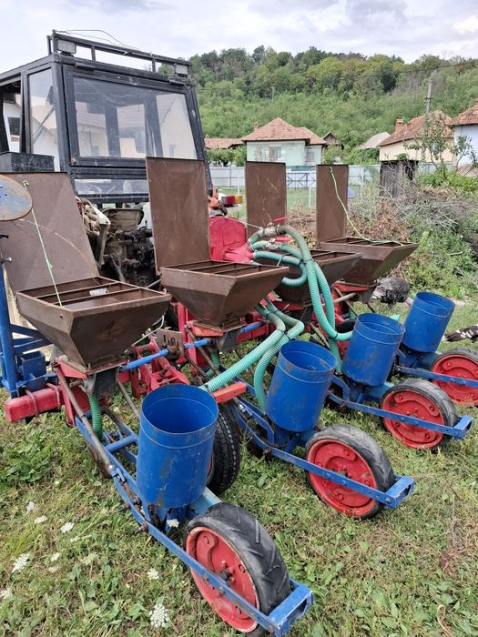 Vand semanatoare porumb spc 4 cu fertilizare