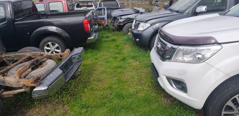 Motor bena nissan navara pathfinder