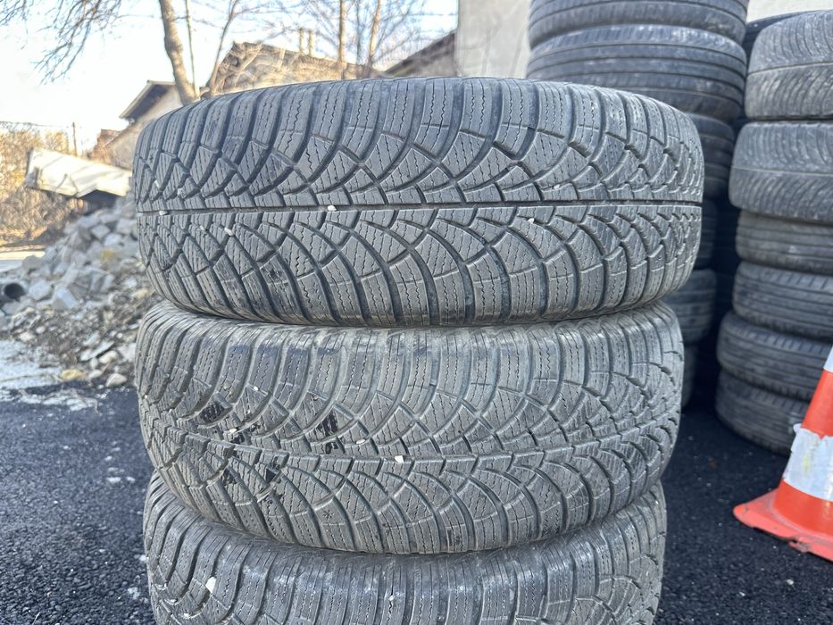 4бр зимни гуми Goodyear 185/65/15 Dot 3321