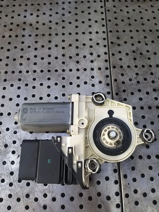 Motoras macara dreapta spate vw golf 5 1k 997755101 7746005901 1k4839402c