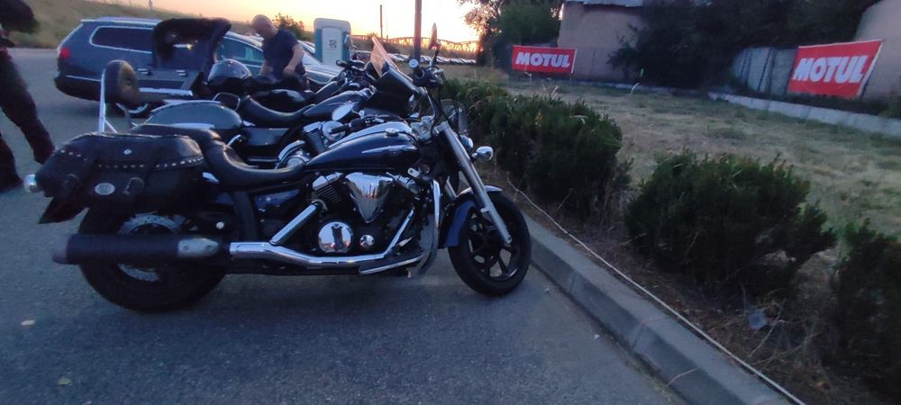 Motocicleta chopper YAMAHA xvs 950  Midnightstar