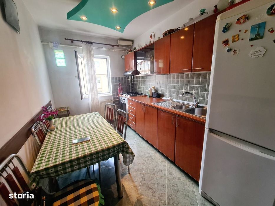 Apartament 3 camere / Zona Centrala