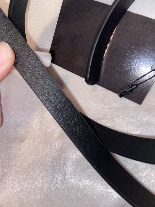 curea guess mini noua