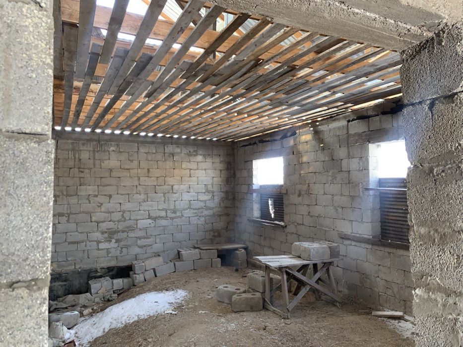 Продам дом в черновой варианте