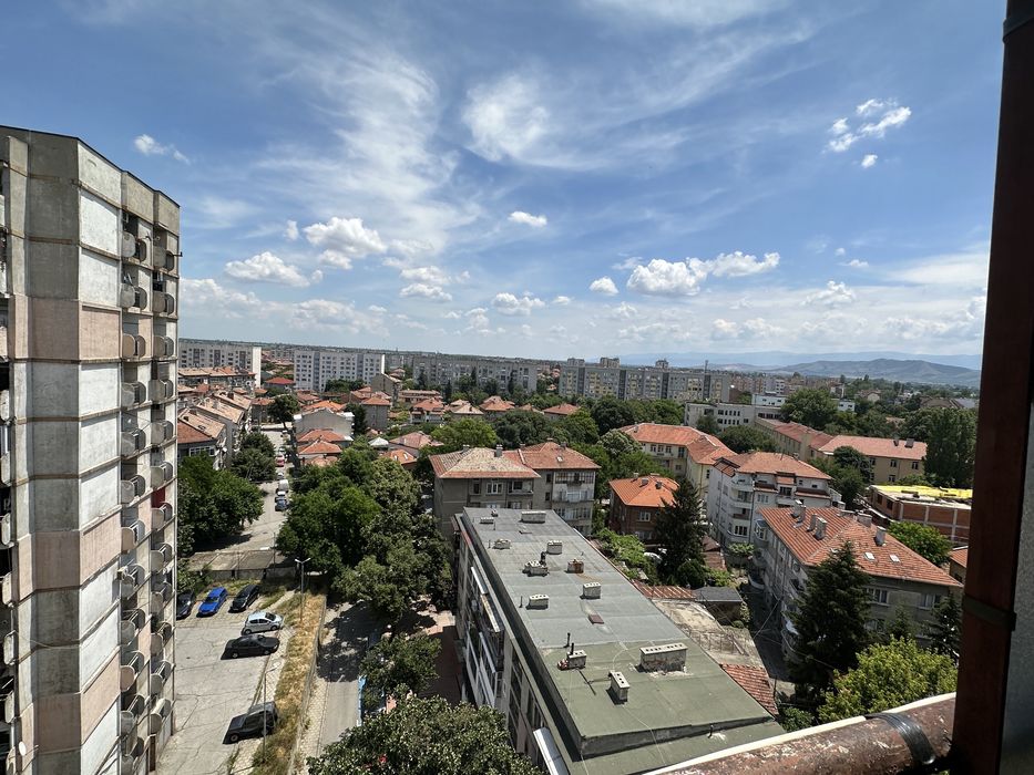 Продава се Тристаен апартамент в Пазарджик, Идеален център - 92 кв.м за 1000 €/кв.м - Снимка #1