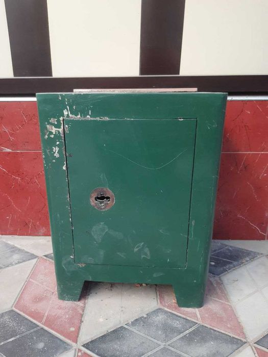 Продается Сейф Продается