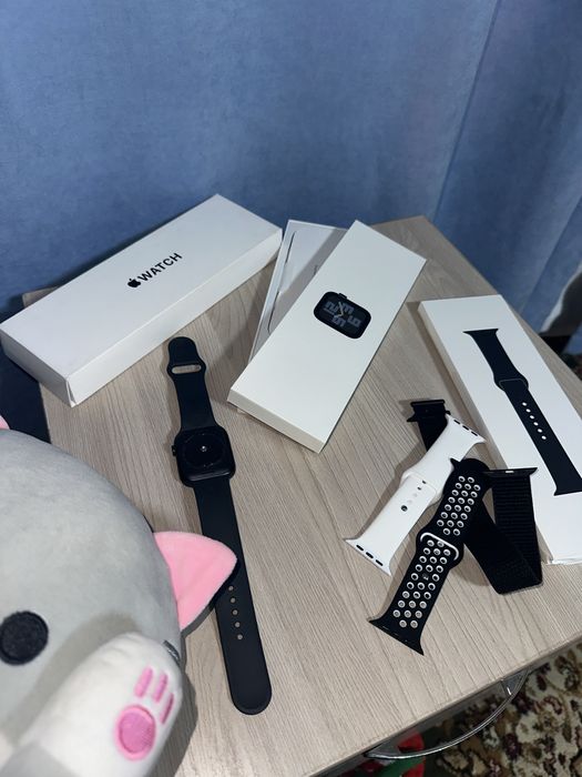 Продам Apple Watch SE 2 / 44mm