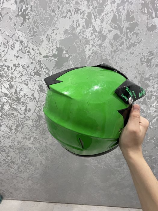 Срочно продам шлем для мопеда